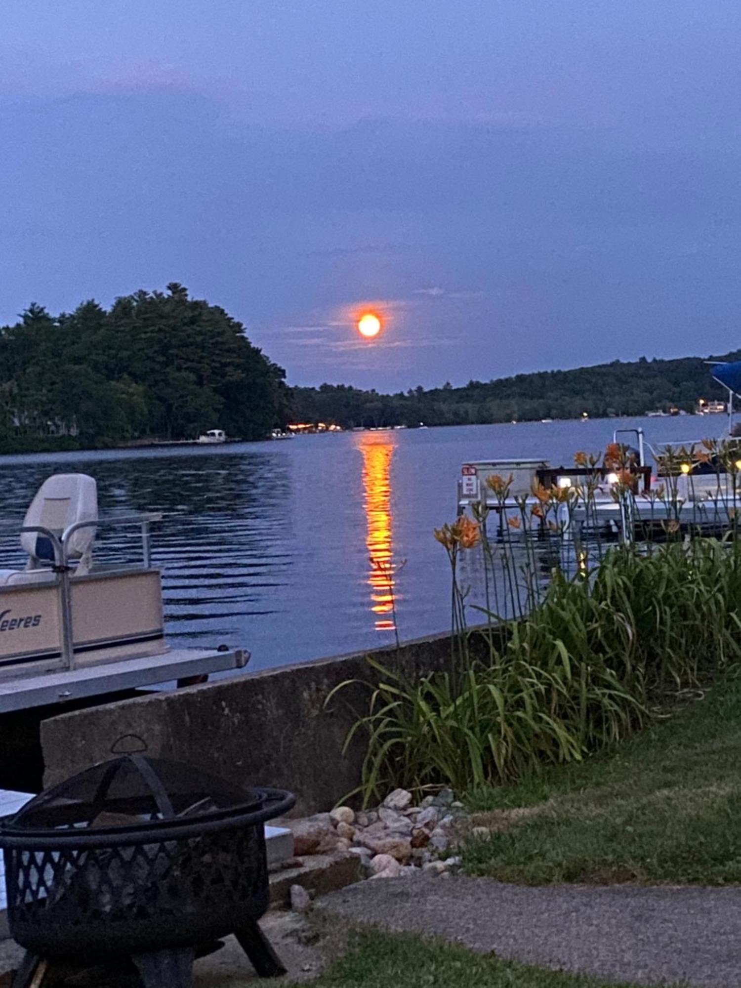 Lake Attitash Waterfront W/ Private Dock Amesbury Exterior foto